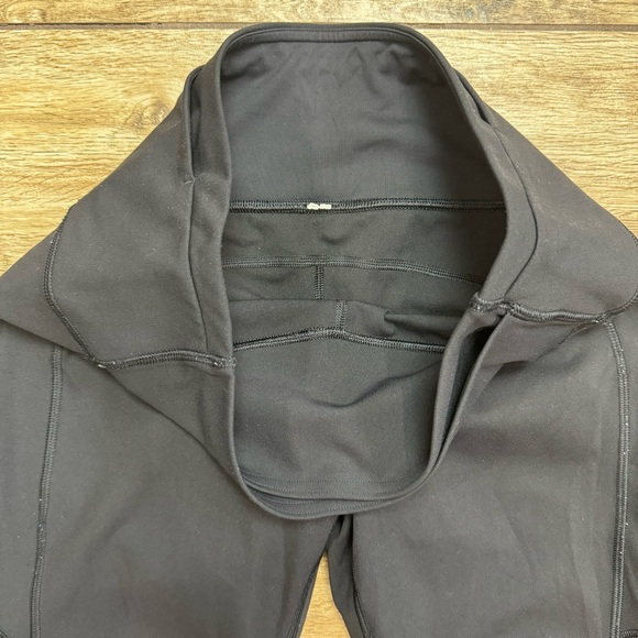 Lululemon Gear Up Crop Legging Size 8 Black Mesh Panel Pockets - Picture 14 of 16